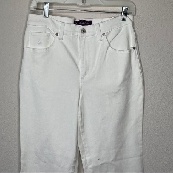 Gloria Vanderbilt Amanda White Jeans - Picture 9 of 10